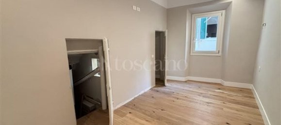 3 Schlafzimmer Wohnung in Florence, Italy, Nr. 69149 42
