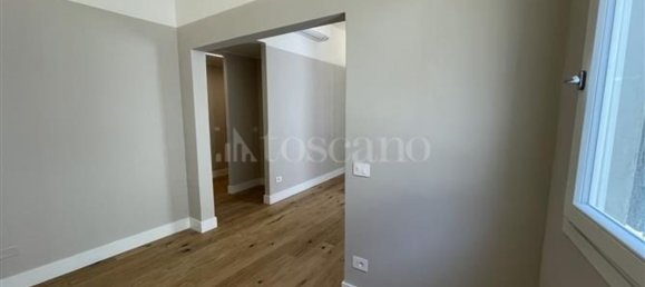 3 Schlafzimmer Wohnung in Florence, Italy, Nr. 69149 12