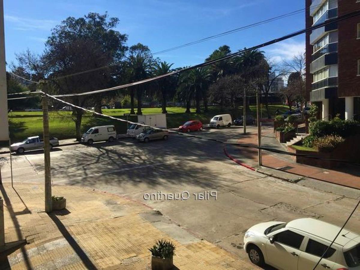 2 bedrooms House in Montevideo, Uruguay No. 6569