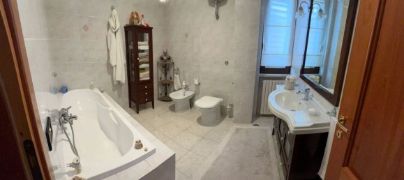 5 bedrooms Apartment in Benevento, Italy No. 74588 20