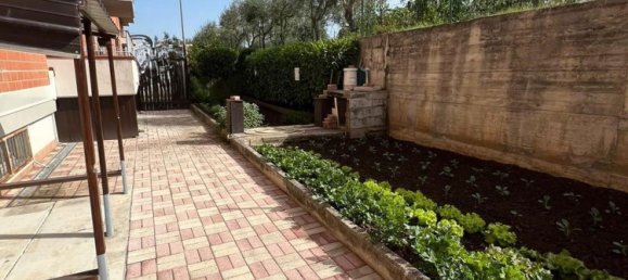 5 bedrooms Apartment in Benevento, Italy No. 74588 2