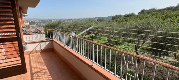 5 bedrooms Apartment in Benevento, Italy No. 74588 3