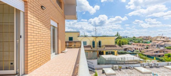 Apartamento de 2 dormitorios en Guidonia Montecelio, Italy No. 310094 10