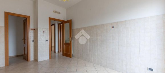 Apartamento de 2 dormitorios en Guidonia Montecelio, Italy No. 310094 15