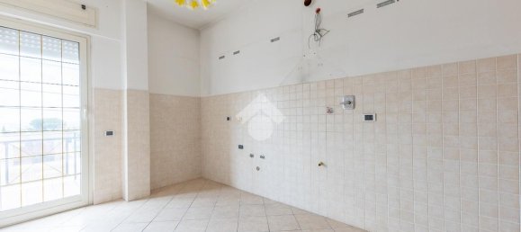 Apartamento de 2 dormitorios en Guidonia Montecelio, Italy No. 310094 14