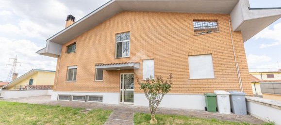 Apartamento de 2 dormitorios en Guidonia Montecelio, Italy No. 310094 3