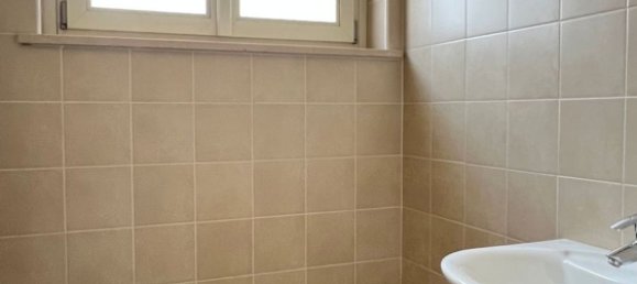 73m² Office in Sant'Ambrogio di Valpolicella, Italy No. 277526 6