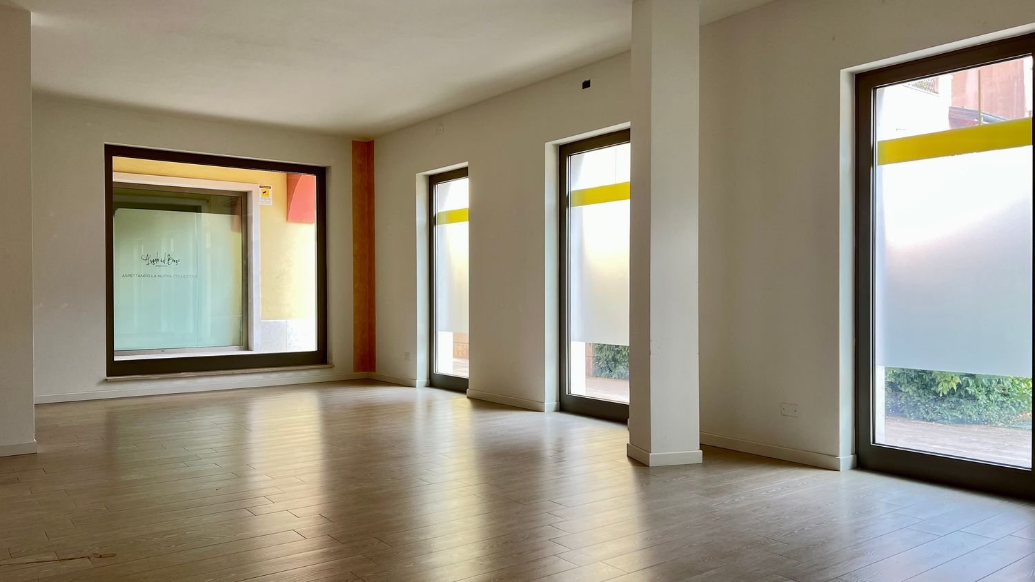 73m² Office in Sant'Ambrogio di Valpolicella, Italy No. 277526