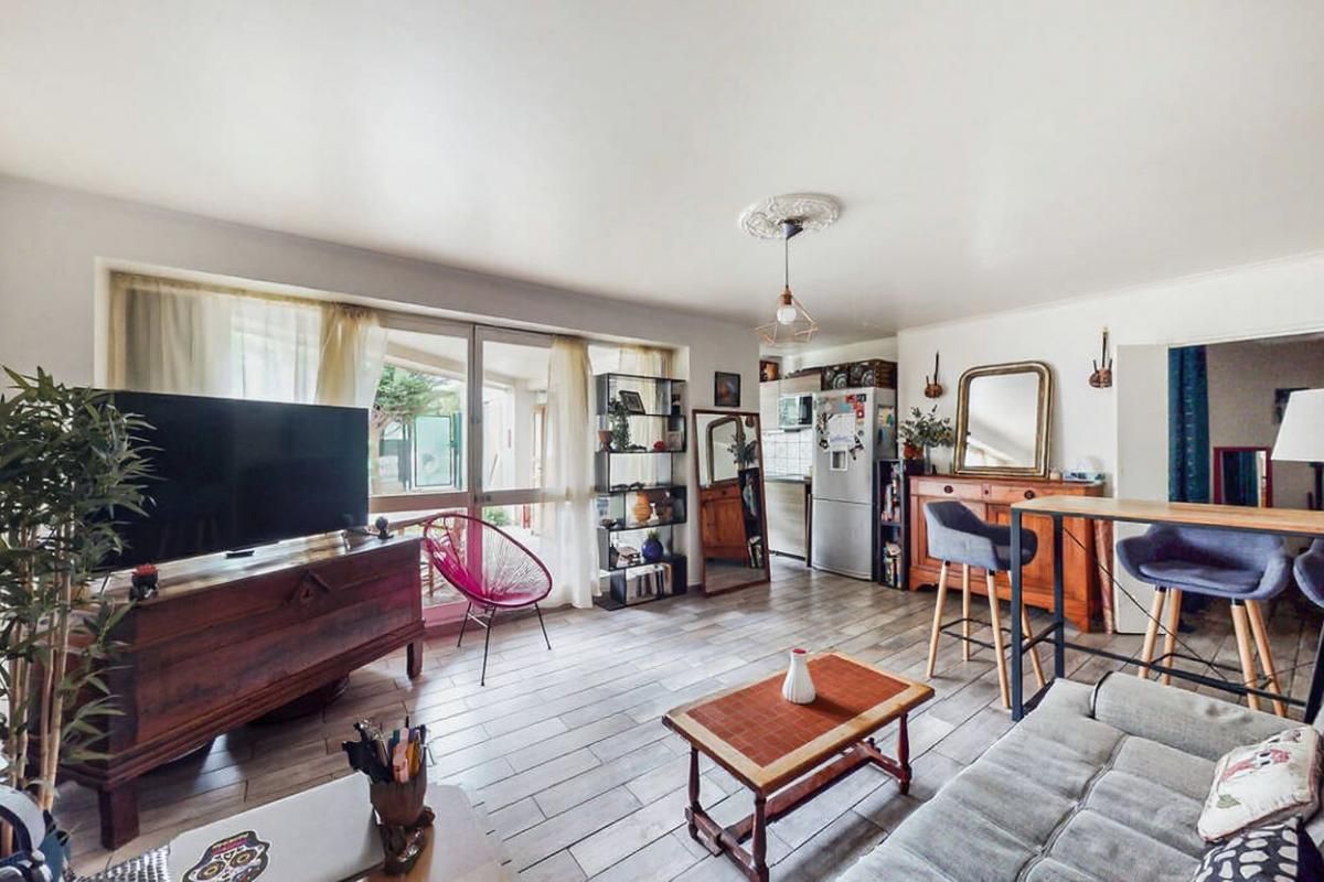 2 غرف نوم شقة في Neuilly-sur-Marne, France رقم 291998