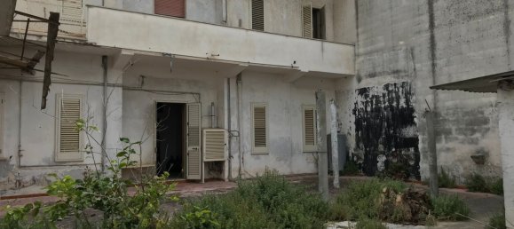 13 rooms House in San Pietro Vernotico, Italy No. 172393 27