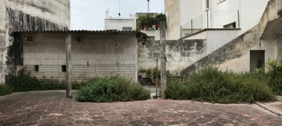 13 rooms House in San Pietro Vernotico, Italy No. 172393 32