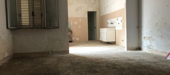 13 rooms House in San Pietro Vernotico, Italy No. 172393 3