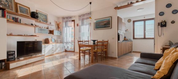 2 bedrooms Apartment in La Spezia, Italy No. 149360 3