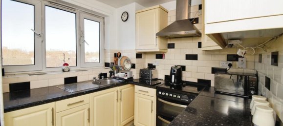 3 bedrooms Apartment in London, United Kingdom No. 10815 7