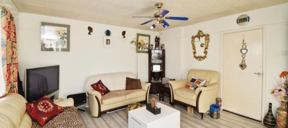 3 bedrooms Apartment in London, United Kingdom No. 10815 3