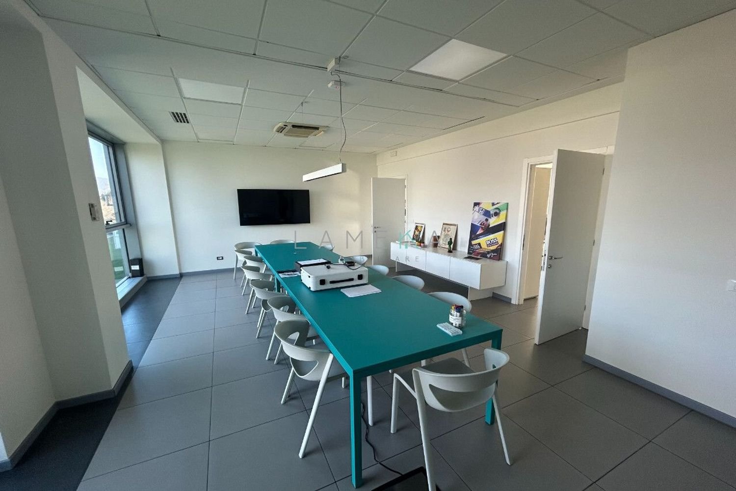  مكتب في Brescia, Italy 204متر مربع رقم 4957