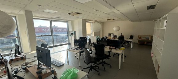  مكتب في Brescia, Italy 204متر مربع رقم 4957 3