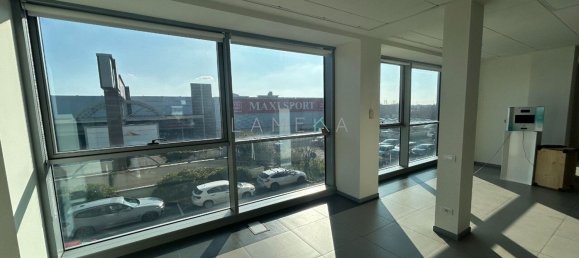  مكتب في Brescia, Italy 204متر مربع رقم 4957 6