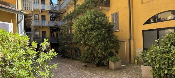2 rooms Apartment in Milan, Italy No. 338111 2