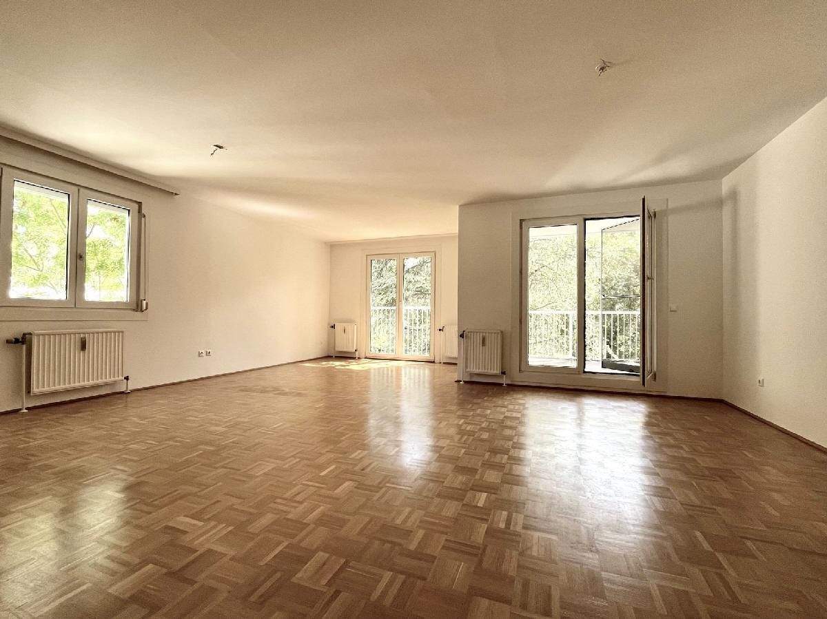 4-salle Appartement à Dobling, Austria No. 220370