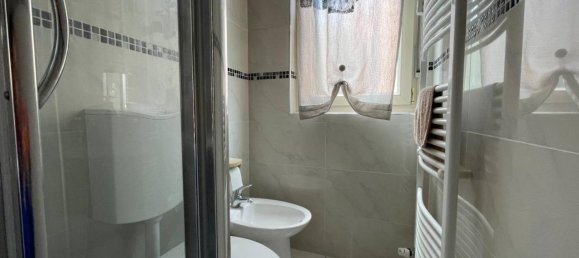 5غرفة شقة في Turin, Italy رقم 33181 24