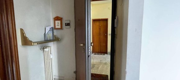 5غرفة شقة في Turin, Italy رقم 33181 34