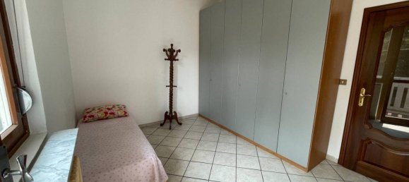 5غرفة شقة في Turin, Italy رقم 33181 13