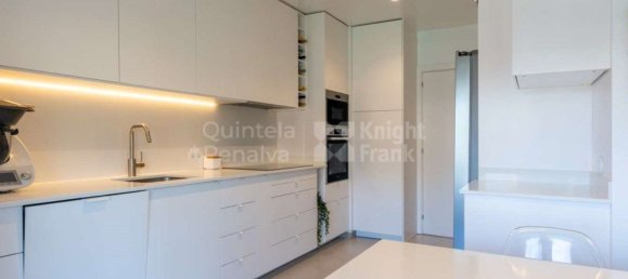 3 bedrooms Apartment in Lisbon, Portugal No. 123062 8