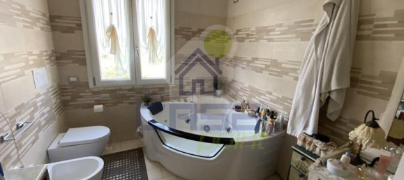 5-salle Appartement à Pandino, Italy No. 228346 9