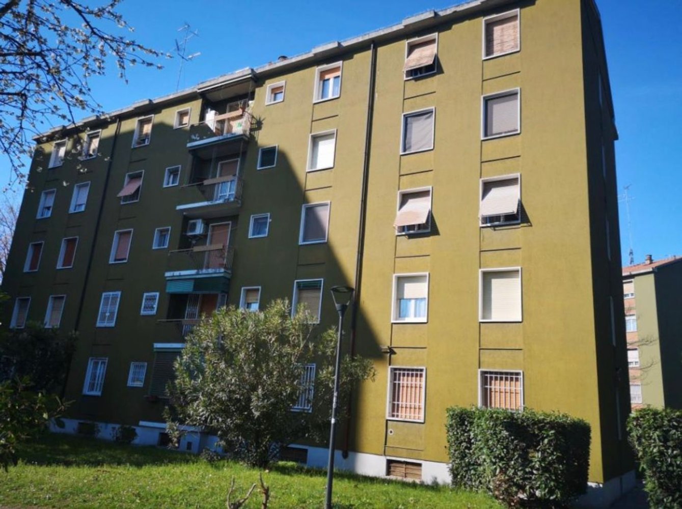 3-Zimmer Wohnung in Milan, Italy, Nr. 247338