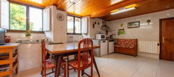 4 bedrooms House in Mino, Spain No. 165648 11