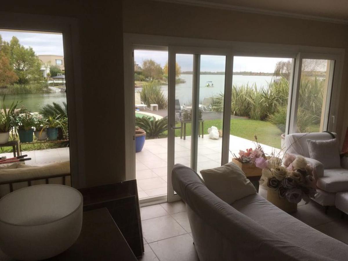 3 Schlafzimmer Haus in Tigre, Argentina, Nr. 4828