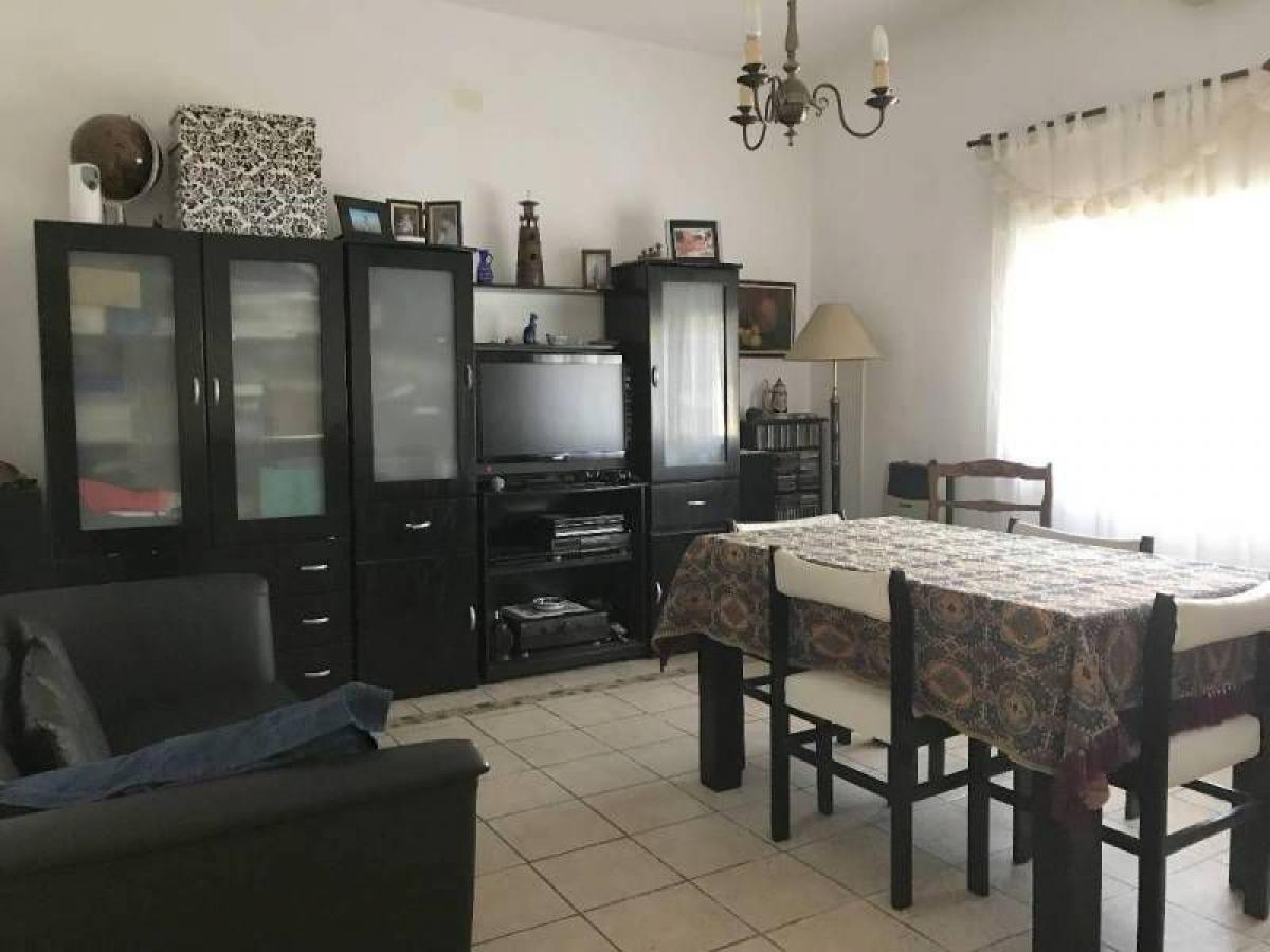 3 bedrooms House in Buenos Aires, Argentina No. 70388