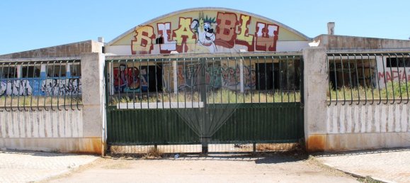 Terreno en Quelfes, Portugal 9108 m² No. 104885 2