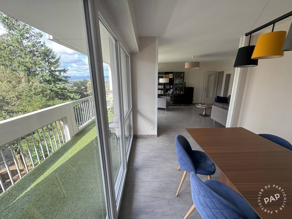 Apartamento de 2 dormitorios en Rhone, France No. 330457