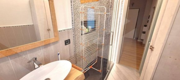 Apartamento de 3 habitaciónes en Modena, Italy No. 17494 19