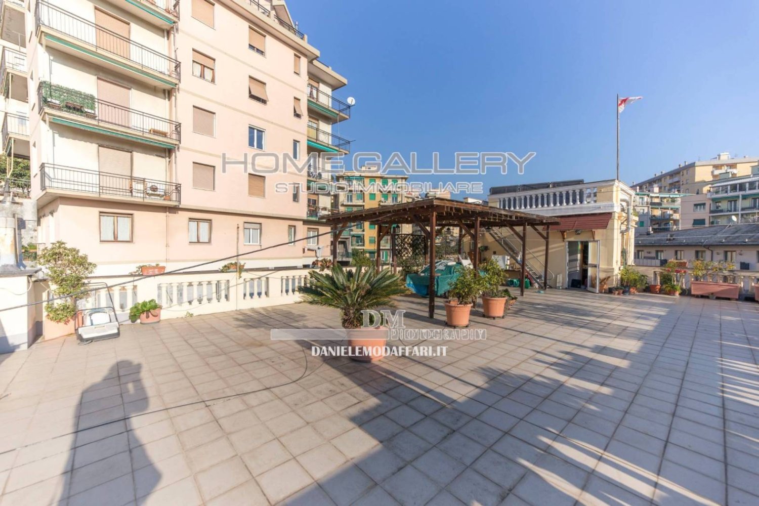 4 غرف نوم شقة في Genoa, Italy رقم 385684