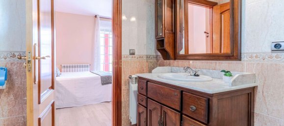 6 bedrooms House in Alfacar, Spain No. 155700 25