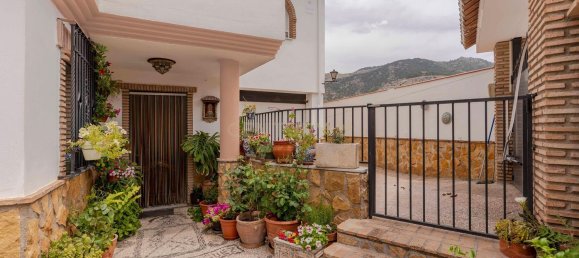 6 bedrooms House in Alfacar, Spain No. 155700 7