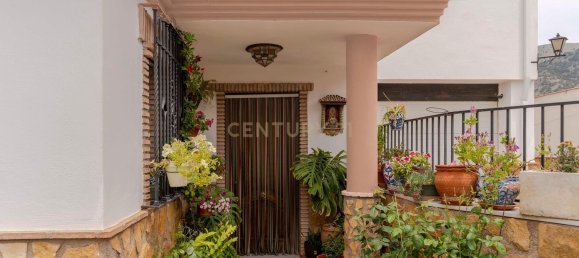 6 bedrooms House in Alfacar, Spain No. 155700 10