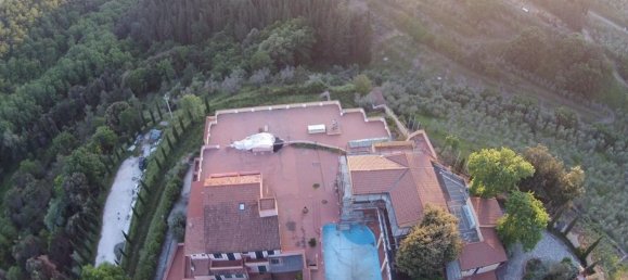 40000m² Hotel in Montescudaio, Italy No. 285871 6