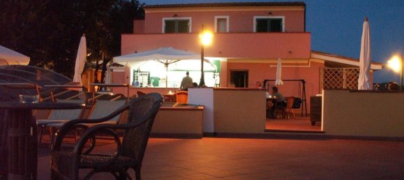 40000m² Hotel in Montescudaio, Italy No. 285871 4