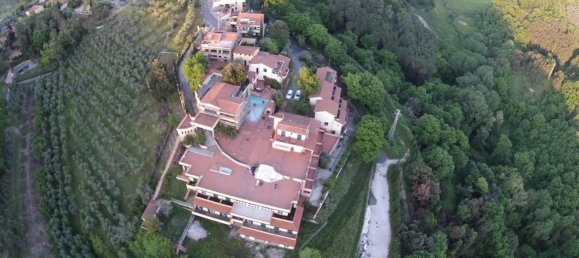 40000m² Hotel in Montescudaio, Italy No. 285871 11