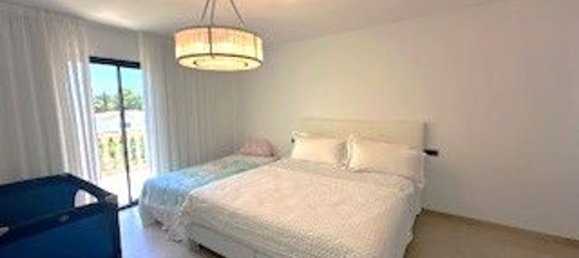 Villa T5 em Nova Santa Ponsa, Spain N.º 152626 12