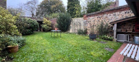 3 bedrooms House in Savignies, France No. 158861 2