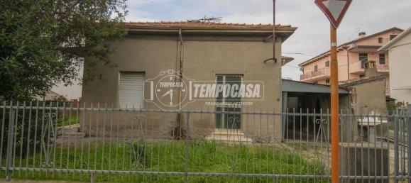 3 rooms House in Cesena, Italy No. 260572 4