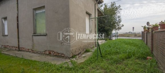 3 rooms House in Cesena, Italy No. 260572 9