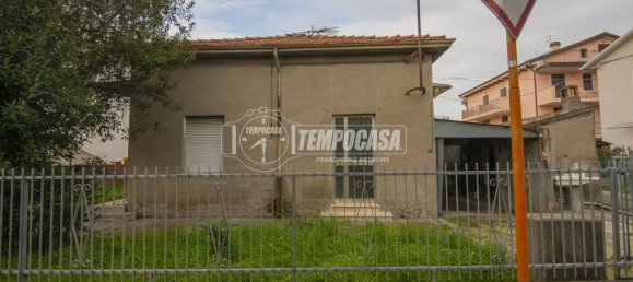 3 rooms House in Cesena, Italy No. 260572 3