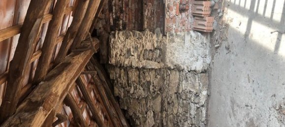 4 rooms House in Dumenza, Italy No. 100630 11