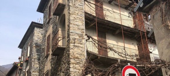 4 rooms House in Dumenza, Italy No. 100630 21